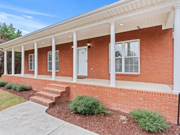 51 Brookwood Dr, Fayetteville, TN 37334