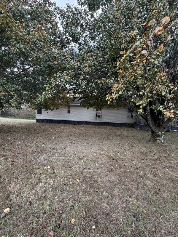 2745 Highway 47 #N, White Bluff, TN 37187