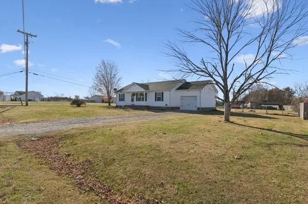 9806 Gray Fox Dr, Christiana, TN 37037