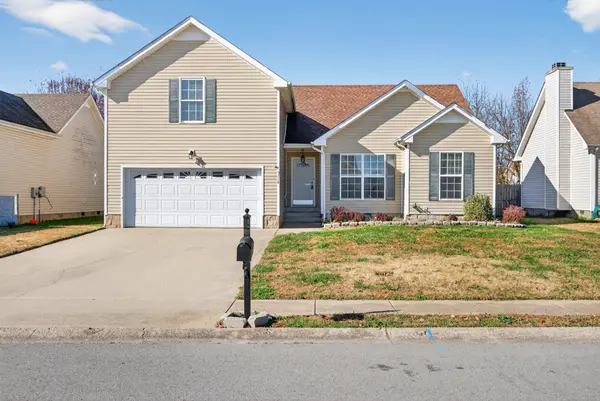 3714 Nadia Dr, Clarksville, TN 37040
