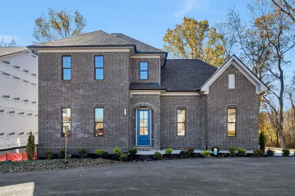 495 Jet Stream Dr,  La Vergne,  TN 37086