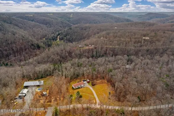 14914 Peach Stone Rd, Crawford, TN 38554