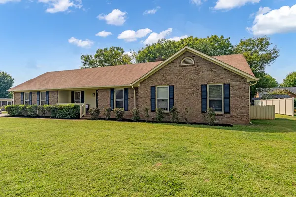 2519 Regency Park Dr, Murfreesboro, TN 37129
