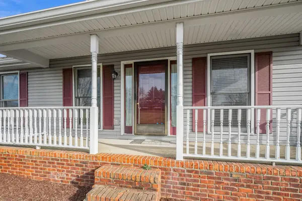 5450 Dixon Rd, Orlinda, TN 37141