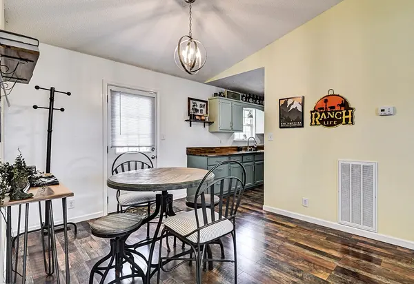 1021 Waterford Cir, Clarksville, TN 37040