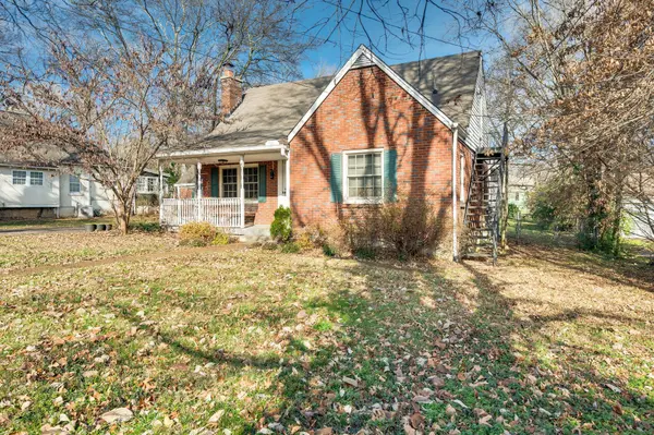 1107 Riverwood Dr, Nashville, TN 37216