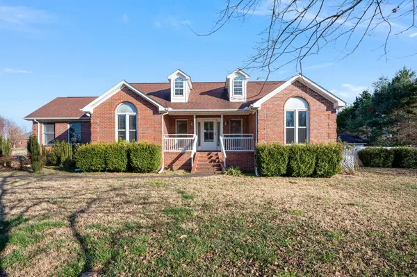 105 Ashton Cir, Fayetteville, TN 37334
