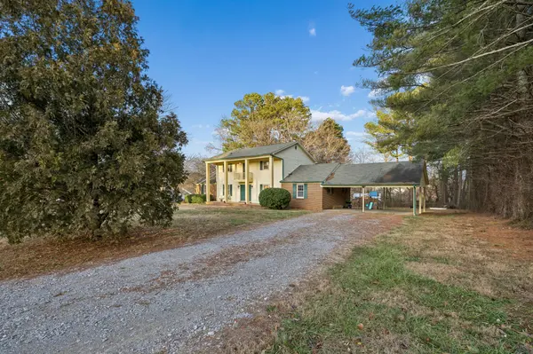 17 Cherry Ln, Morrison, TN 37357