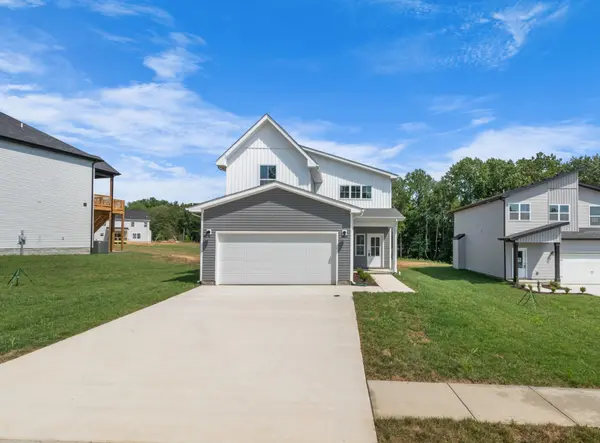 1192 Boulder Pass Rd, Clarksville, TN 37040