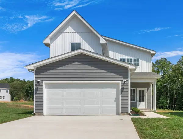 1192 Boulder Pass Rd, Clarksville, TN 37040