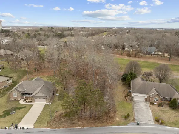 47 E Deer Creek Drive,  Crossville,  TN 38571