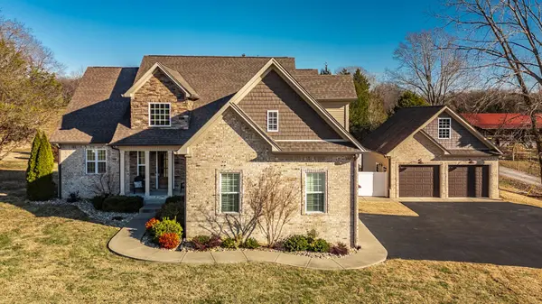 5563 Stacy Springs Rd, Springfield, TN 37172