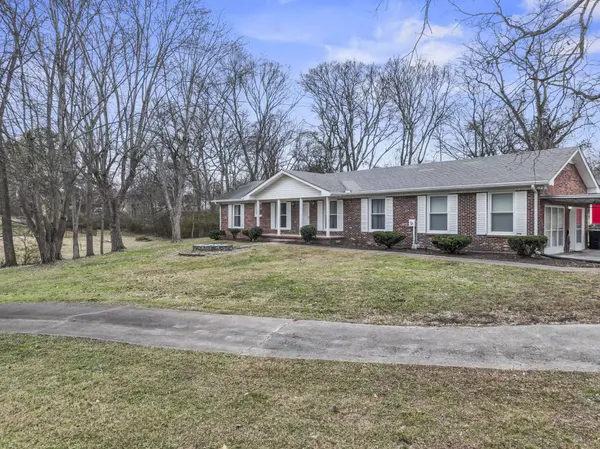 305 Woodlawn Dr, Mount Juliet, TN 37122