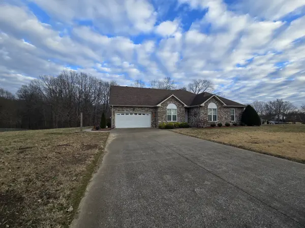 1583 Rosebury Ln, Clarksville, TN 37043