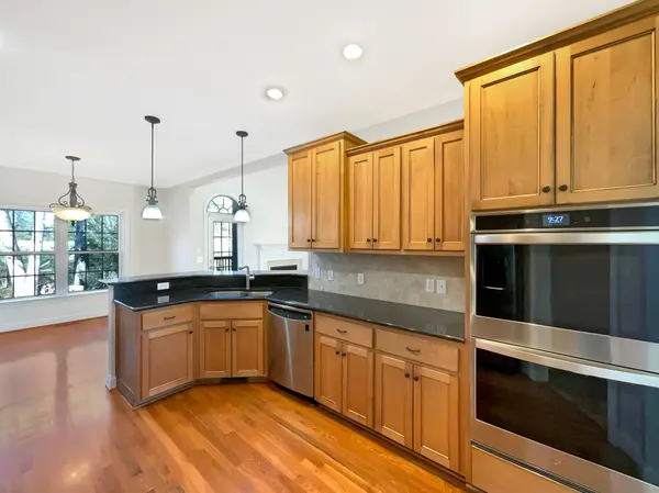 7302 Kempton Ct, Fairview, TN 37062