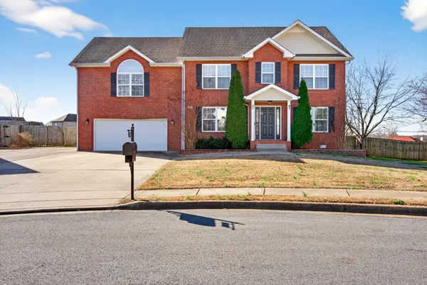 2481 Hattington Dr, Clarksville, TN 37042
