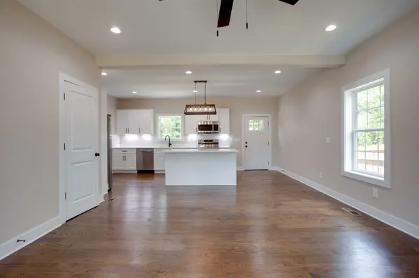 513 Transit Ave, Columbia, TN 38401