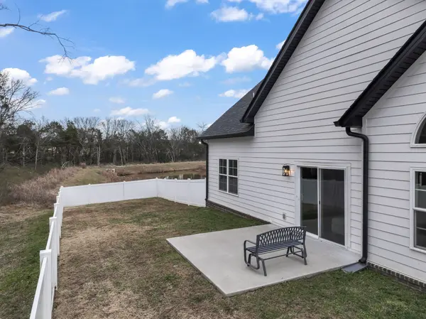 3116 Bootknife Dr, Bell Buckle, TN 37020