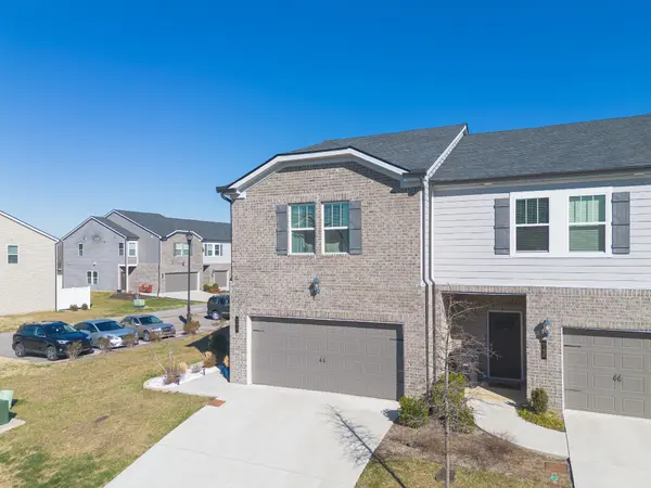 744 Prairie View Dr, Columbia, TN 38401