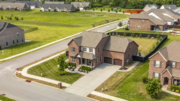 400 Quarry Rd, Gallatin, TN 37066