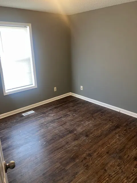 141 Modena Cir, Decherd, TN 37324