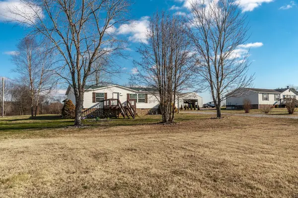 860 Rock Spings Rd, Castalian Springs, TN 37031