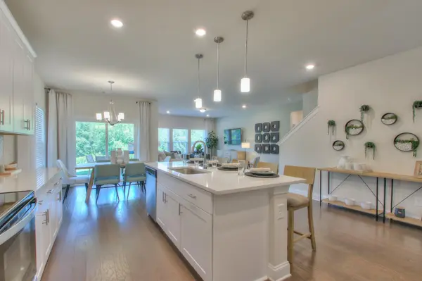 1942 Mahala Dr, Hermitage, TN 37076
