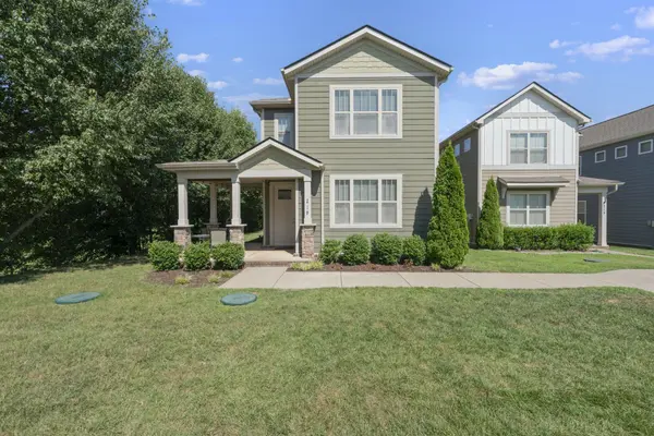 219 Manor Row, Pleasant View, TN 37146