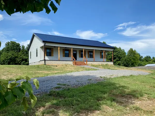 25 Ferguson Hollow Rd, Chestnut Mound, TN 38552