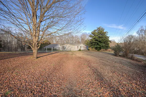 1510 Cheatham Dam Rd, Ashland City, TN 37015