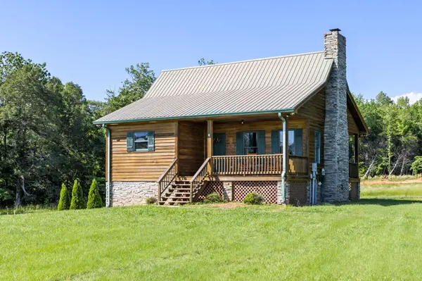 2890 Ellis Ln, Palmyra, TN 37142