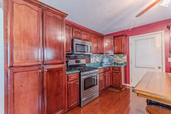 971 TWELVE OAKS DR, Adamsville, TN 38310