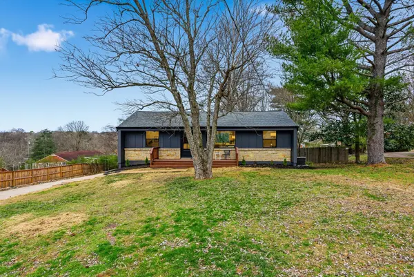 2505 Shadow Ln, Nashville, TN 37216