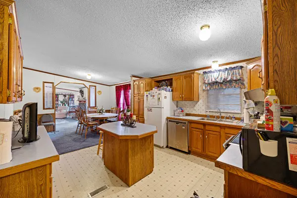 1430 State Route 77, Atwood, TN 38220