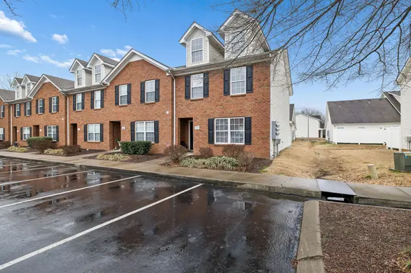 1036 Wolves Den Pl, Murfreesboro, TN 37128