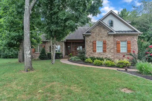 422 Evergreen Cir, Kingston Springs, TN 37082