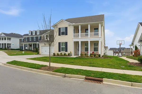 550 Snap Dragon Ln, Hendersonville, TN 37075