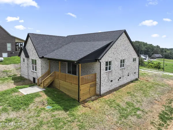 125 Brown Rd, Blaine, TN 37709