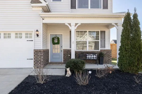 1045 Keeneland Dr, Spring Hill, TN 37174