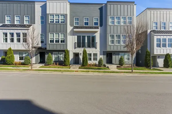 2079 Edison Park Ln, Nashville, TN 37209
