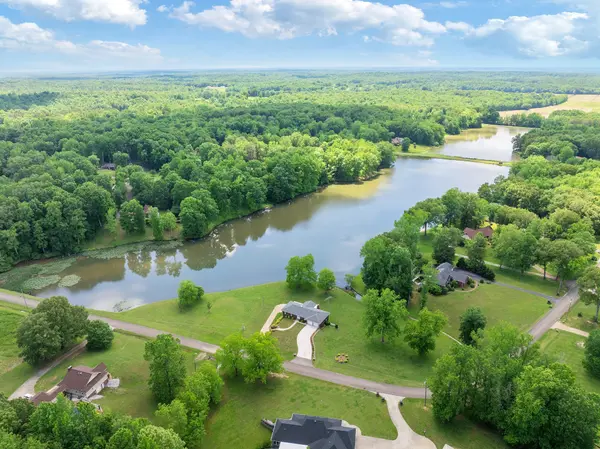 309 Asbury Rd, Camden, TN 38320
