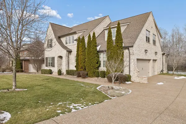 4088 Kings Camp Pass, Arrington, TN 37014