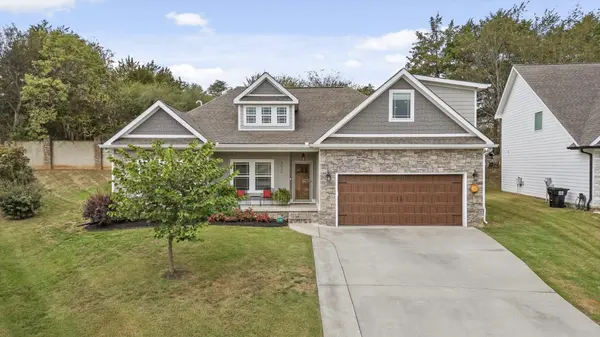 8020 Hodges Way,  Ooltewah,  TN 37363