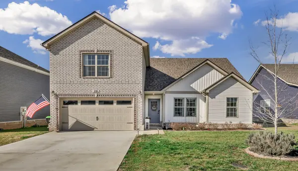 246 Dugger Dr, Clarksville, TN 37042