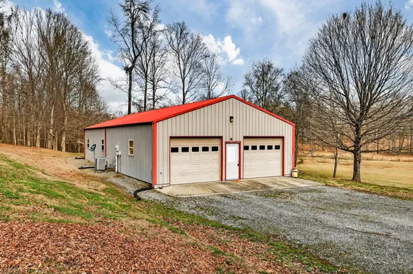 31 Frame Ln, Kelso, TN 37348