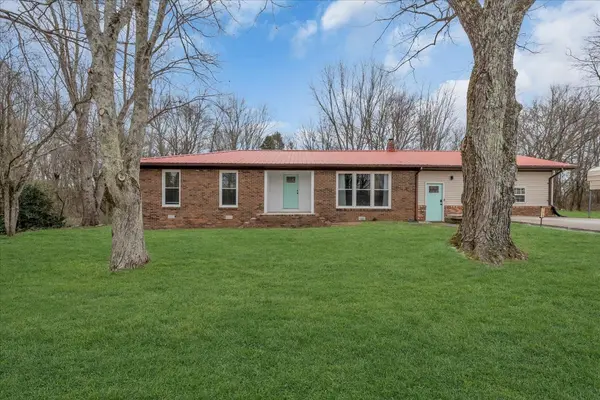 399 Rosewood Ln, Smithville, TN 37166