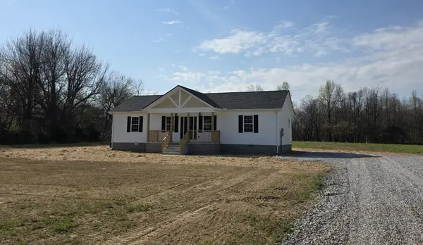 5050 Dickens Hill Rd, Bradyville, TN 37026