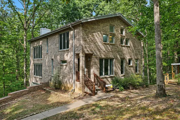 1010 Wren Ct, Kingston Springs, TN 37082