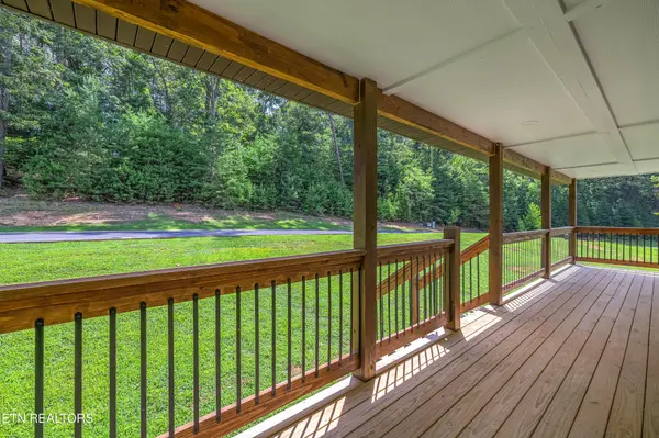 123 Cove Springs Drive, Dandridge, TN 37725