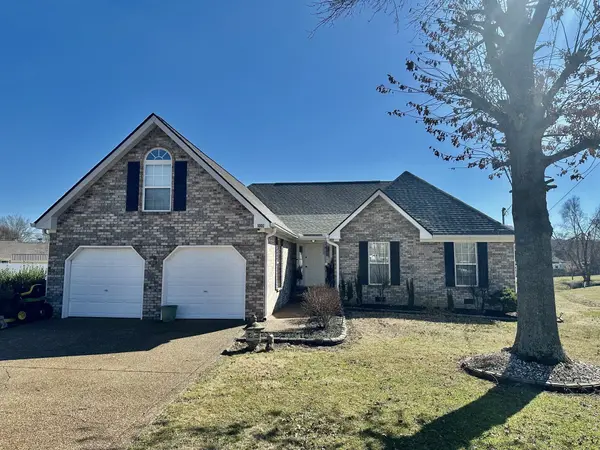 1000 Don Blair Dr, Smyrna, TN 37167
